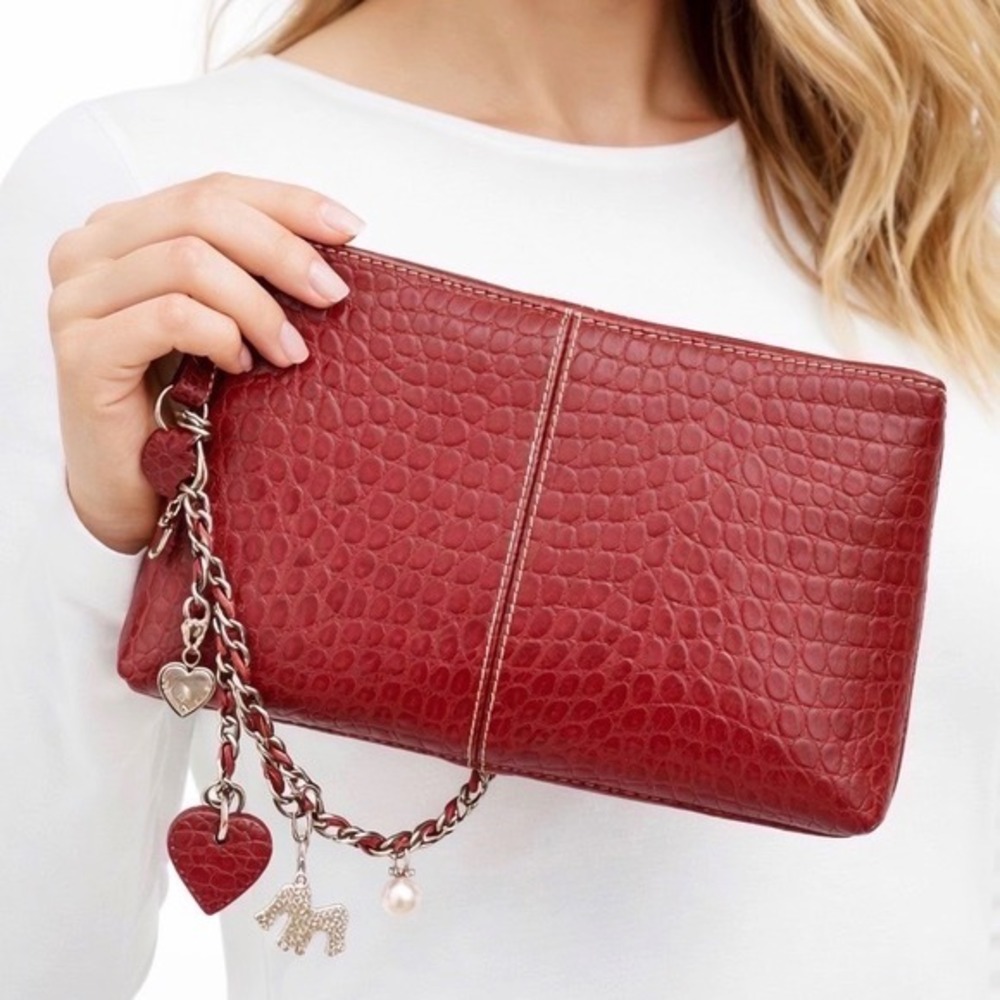 Liz Claiborne Red Faux Croc Embossed Wristlet Charm Chain Scottie Dog 25-10